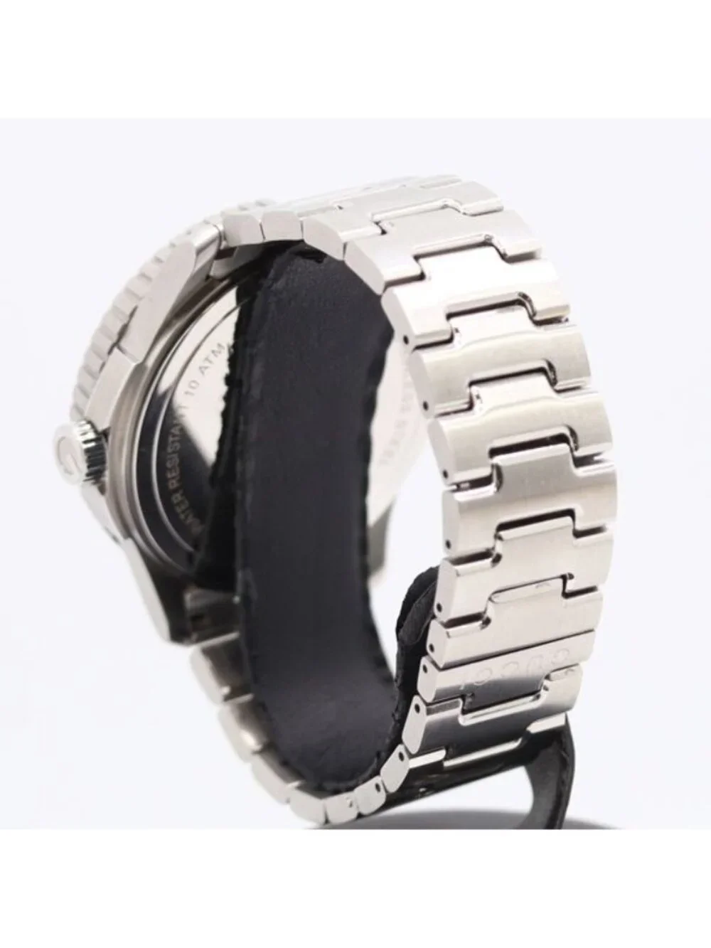 Gucci Sport 126.2 Quartz Date White Dial Watch